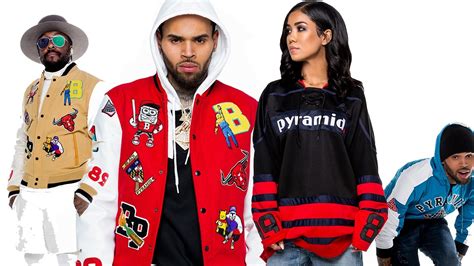 who owns black pyramid clothing